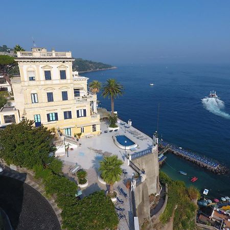 Villa La Terrazza Suites سورينتو المظهر الخارجي الصورة