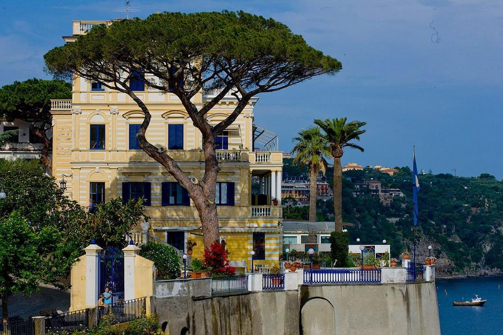 Villa La Terrazza Suites سورينتو المظهر الخارجي الصورة